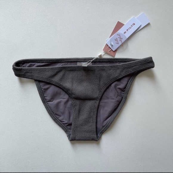 PILYQ SAND REEF LAYLA BRALETTE BIKINI SET - Picture 10 of 13